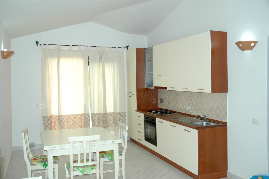 سان تيودورو Holiday Homes Stella Marina الغرفة الصورة